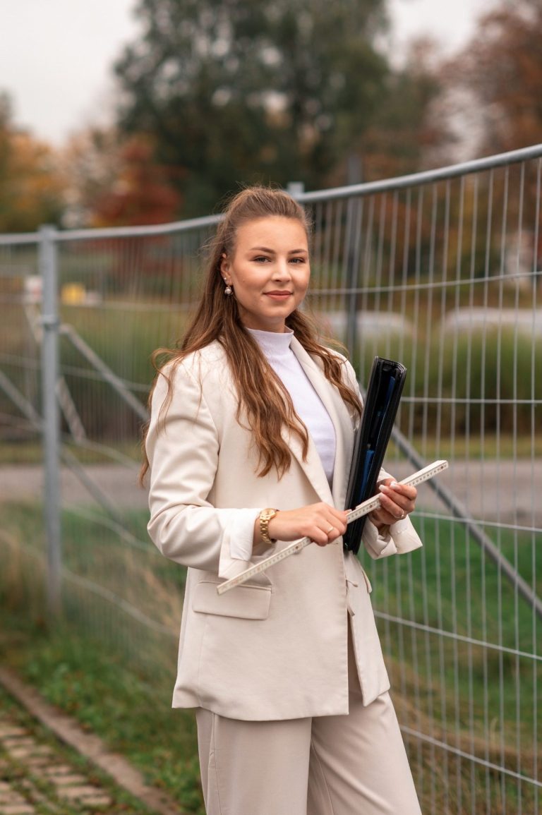 Julia Kuhn - Ihre Immobilienmaklerin in Dornstadt, Langenau, Ulm und dem Alb-Donau-Kreis * www.mein-makler.com