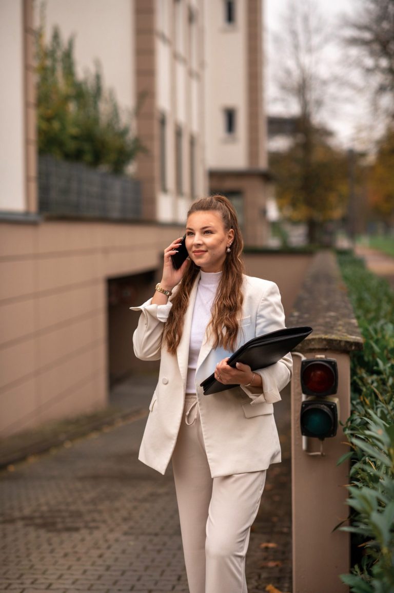 Julia Kuhn - Ihre Immobilienmaklerin in Dornstadt, Langenau, Ulm und dem Alb-Donau-Kreis * www.mein-makler.com
